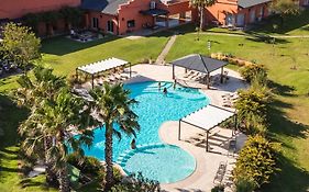 Nawan Resort Serrano